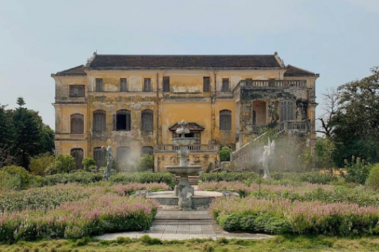 HUE HERITAGE TRAIL: AN DINH PALACE AND THE SUBTLE SPLENDOR OF THE PAST