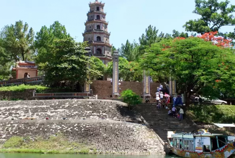Dong Hoi – Phong Nha – Paradise – Hue – Hoi An 3 Days 2 Nights