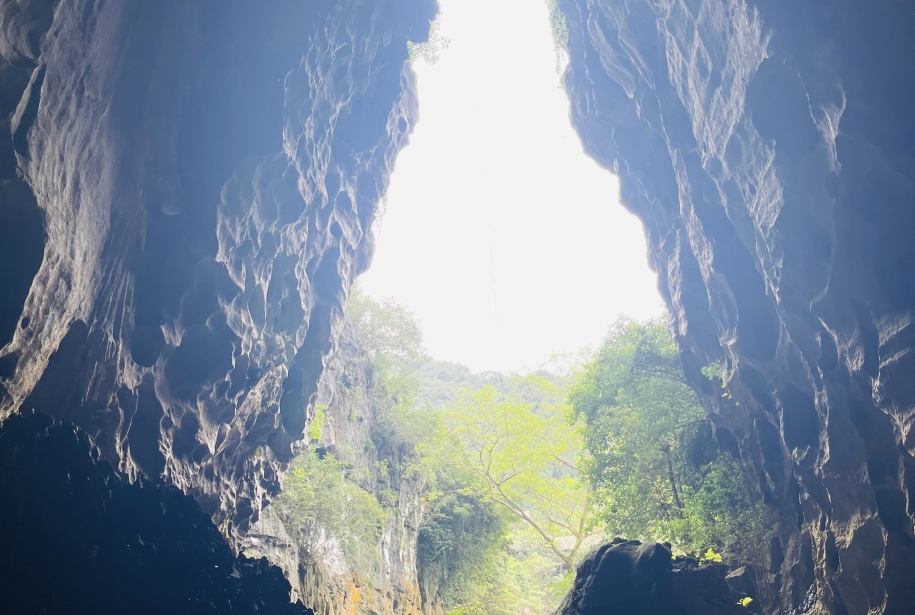 Cueva Oscura