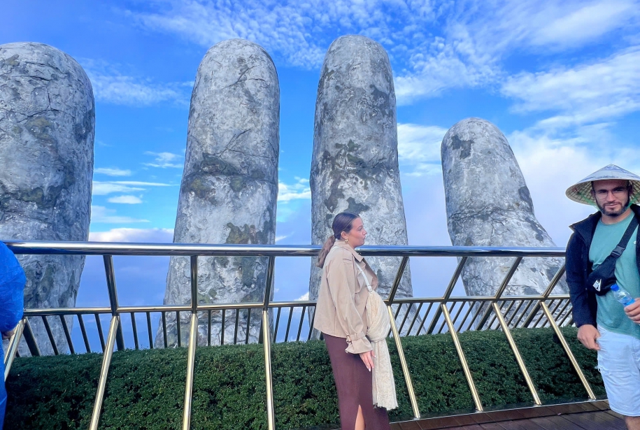 Tour en privado para cruceros a visitar Puente de Manos dorados y vista rápida de Da Nang desde puerto Tien Sa en Da Nang