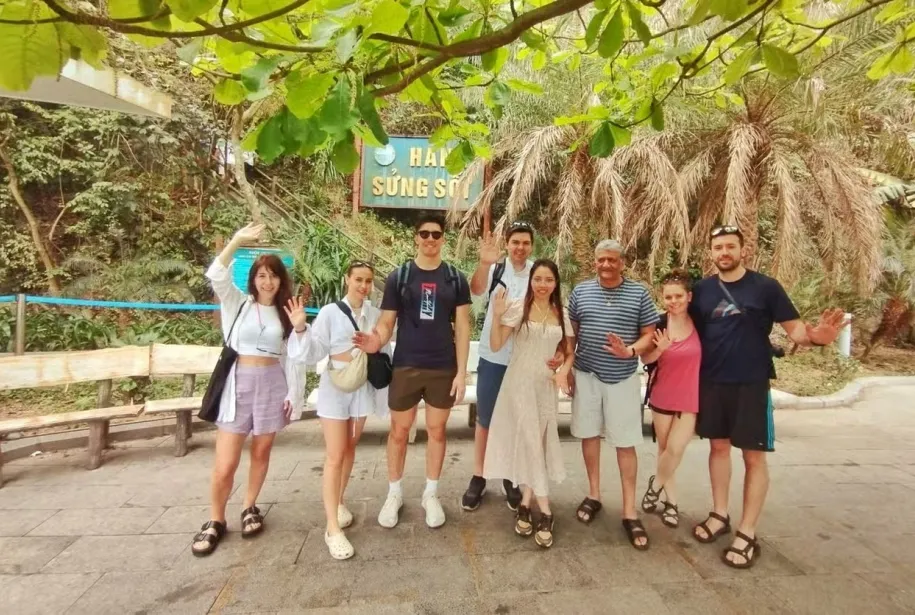 Food Tour and Ha Noi City Tour with Amigos Tours