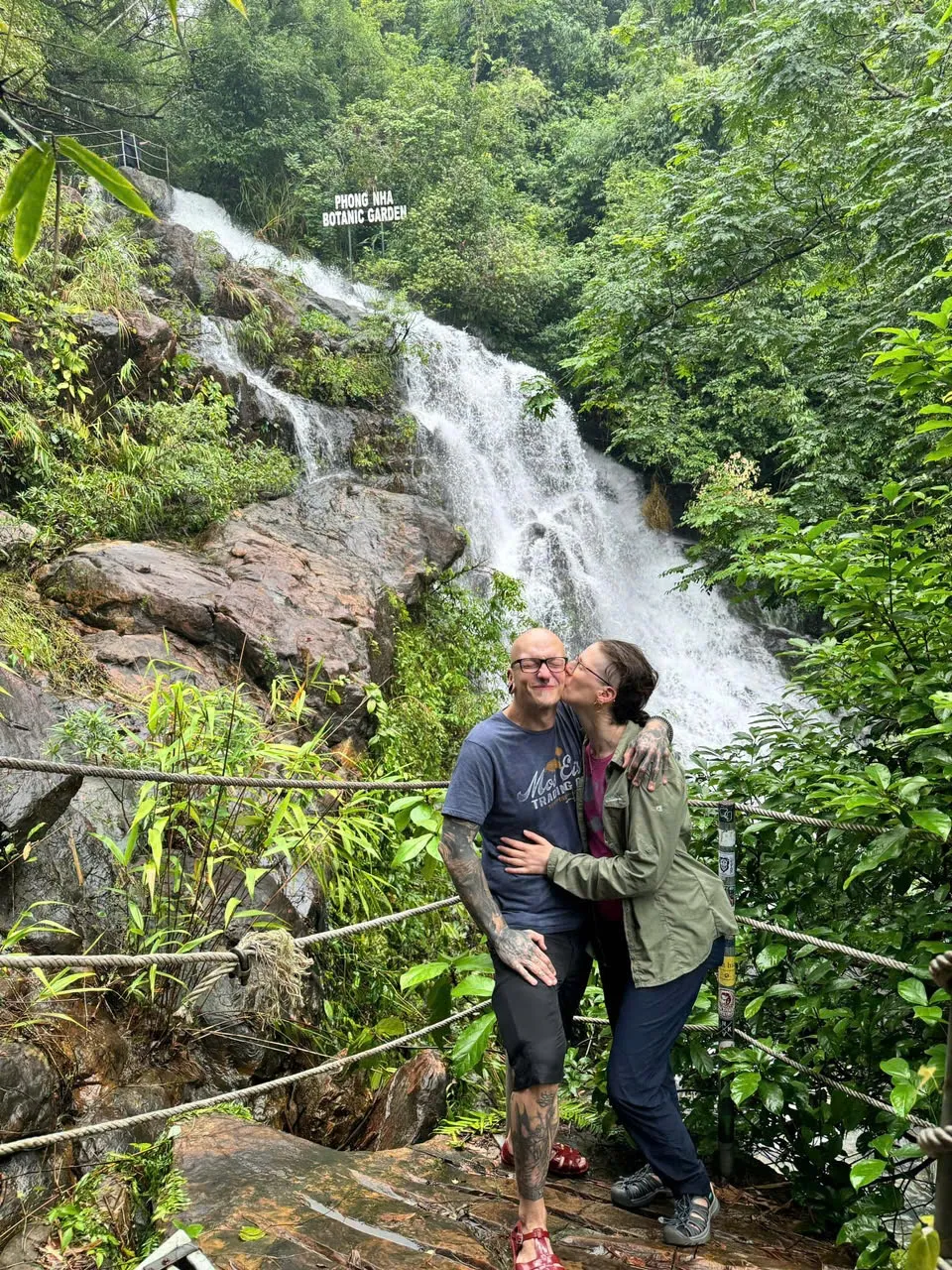 Excursion au Jardin Botanique et à la grotte Sombre
