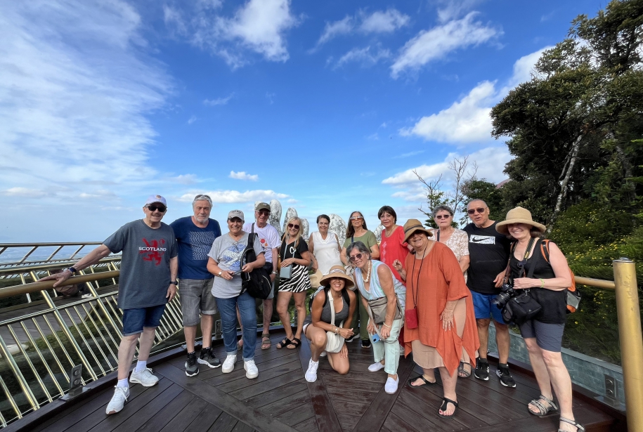 Puente de manos doradas