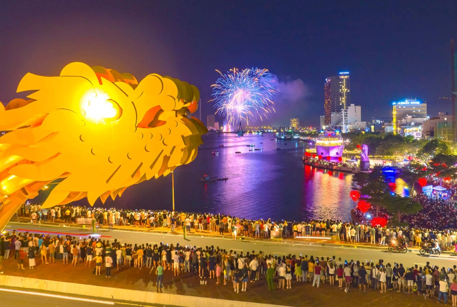  Hoi An to Da Nang Tour - Da Nang International Fireworks Festival 2026 