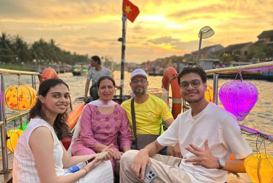 Fiesta de Luces en Hoi An con Paseo en barco